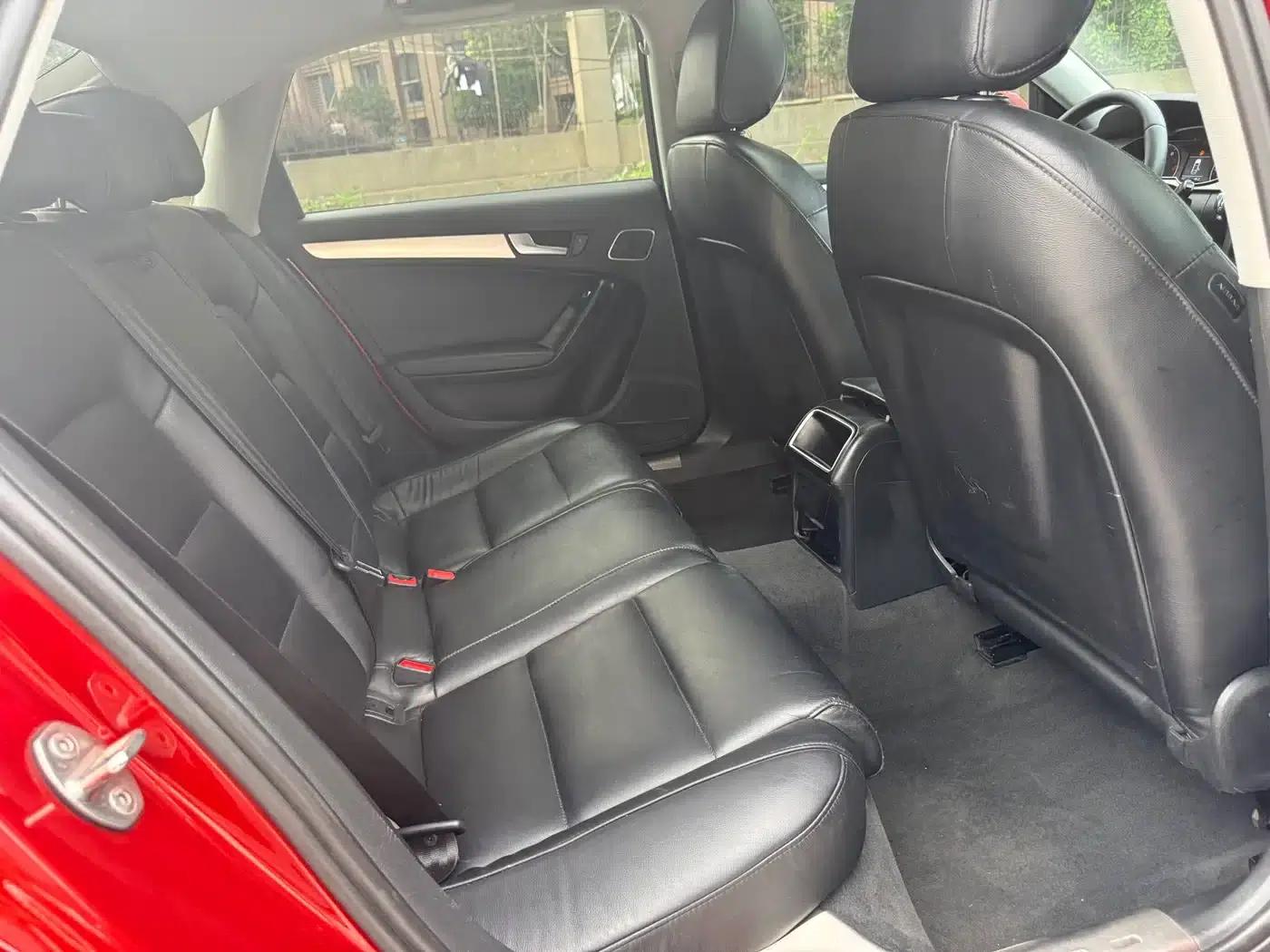 Audi A4L 2013 35 TFSI Automatic Standard Edition — миниатюра 16