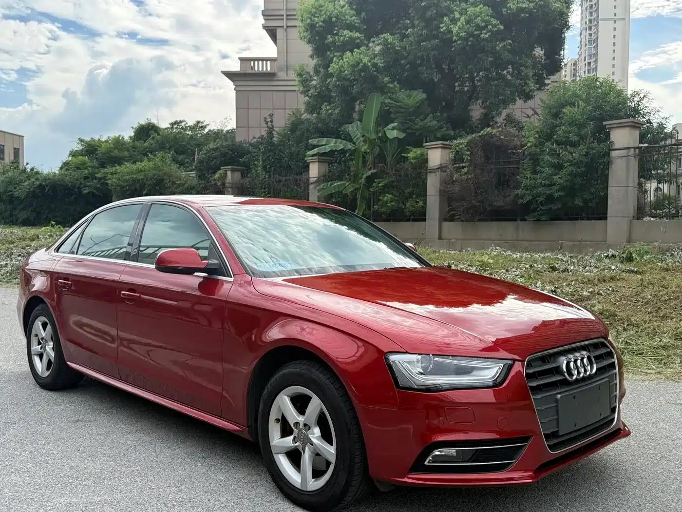 Audi A4L 2013 35 TFSI Automatic Standard Edition — миниатюра 8