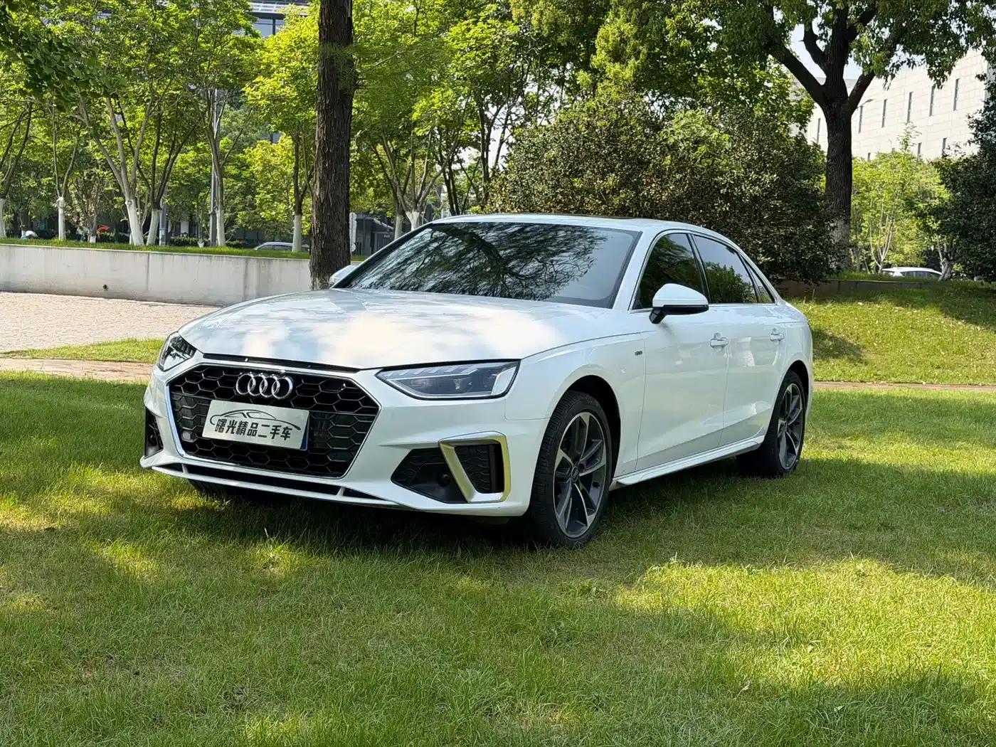 Audi A4L 2023 40 TFSI Fashion Dynamic Edition — миниатюра 1