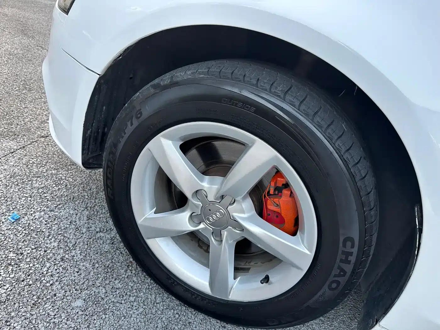 Audi A4L 2015 35 TFSI Automatic Standard Edition — миниатюра 18
