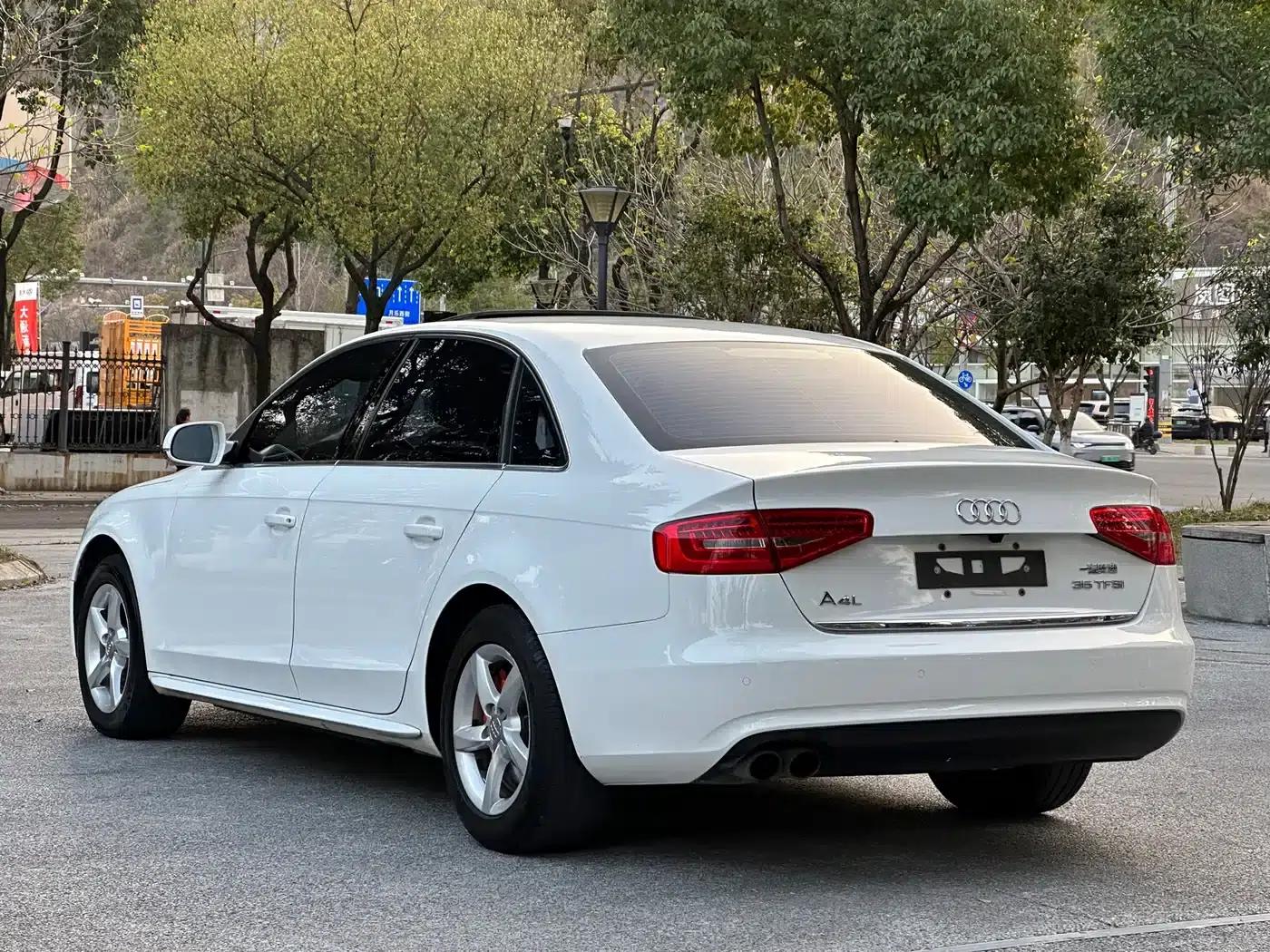 Audi A4L 2015 35 TFSI Automatic Standard Edition — миниатюра 5