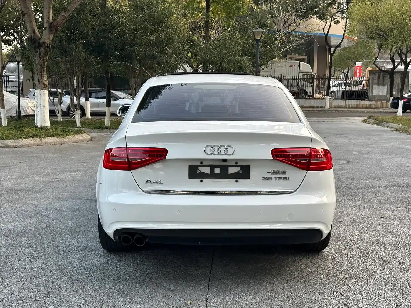 Audi A4L 2015 35 TFSI Automatic Standard Edition — миниатюра 6