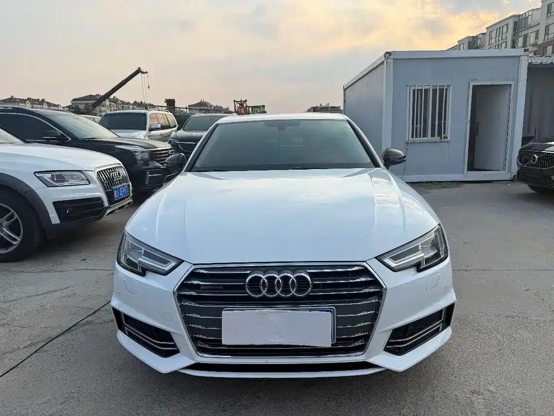 Audi A4L 2018 30th Anniversary Edition 45 TFSI quattro Individual Sport Edition — миниатюра 2