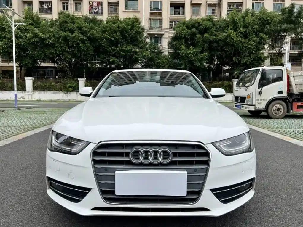 Audi A4L 2015 35 TFSI Automatic Comfort — миниатюра 2