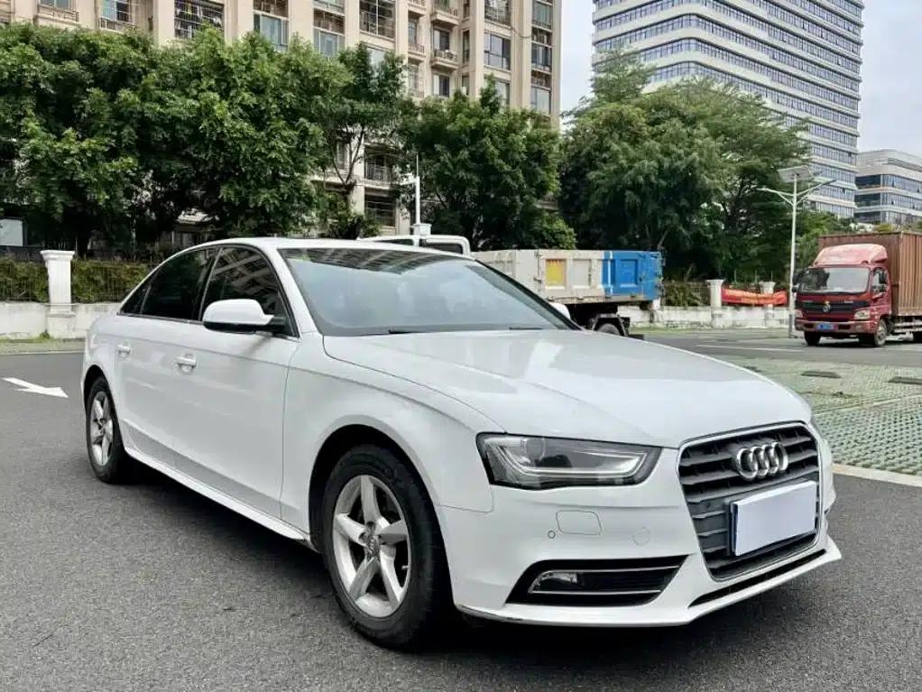 Audi A4L 2015 35 TFSI Automatic Comfort — миниатюра 3