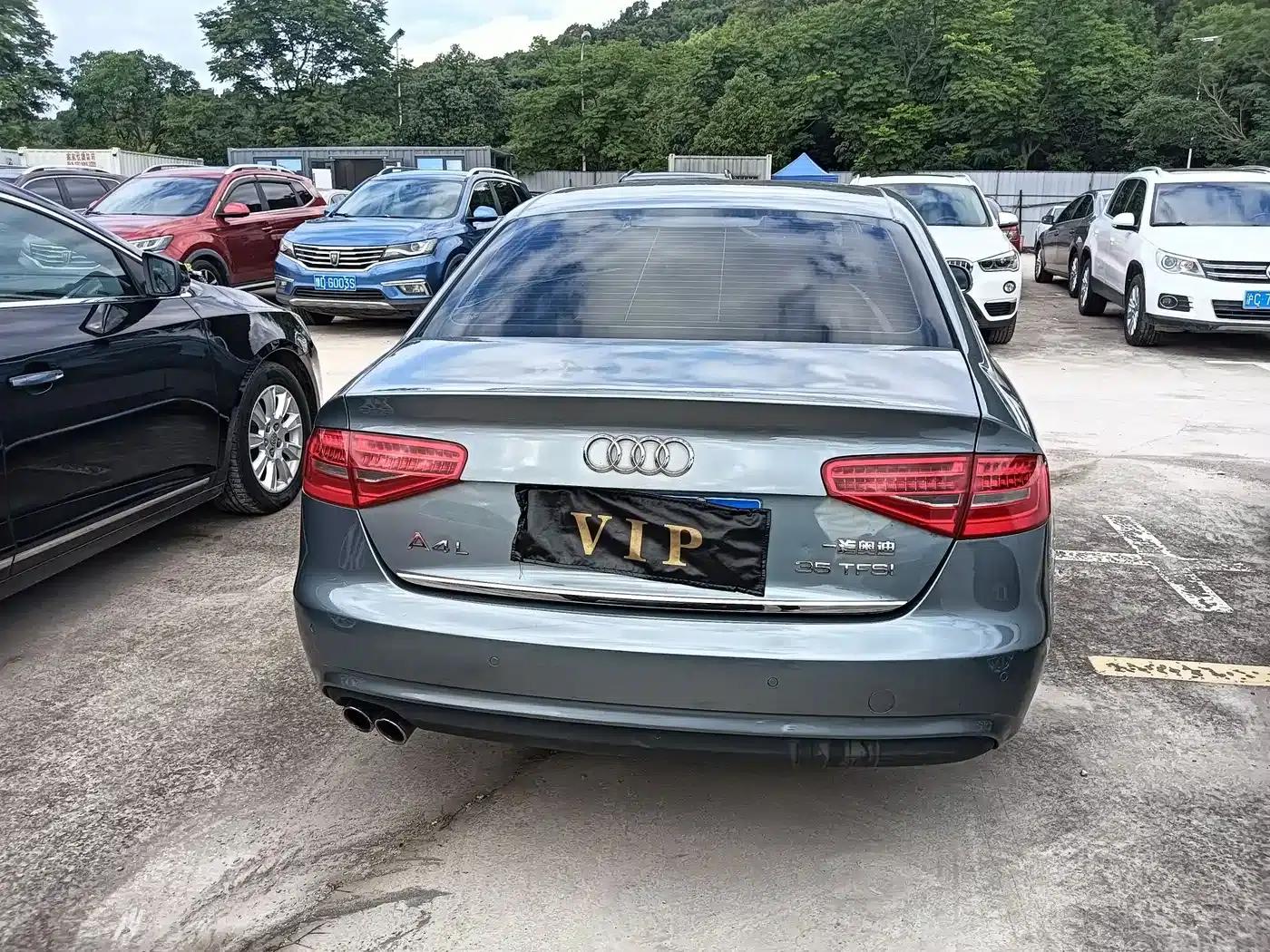 Audi A4L 2015 35 TFSI Automatic Standard Edition — миниатюра 13