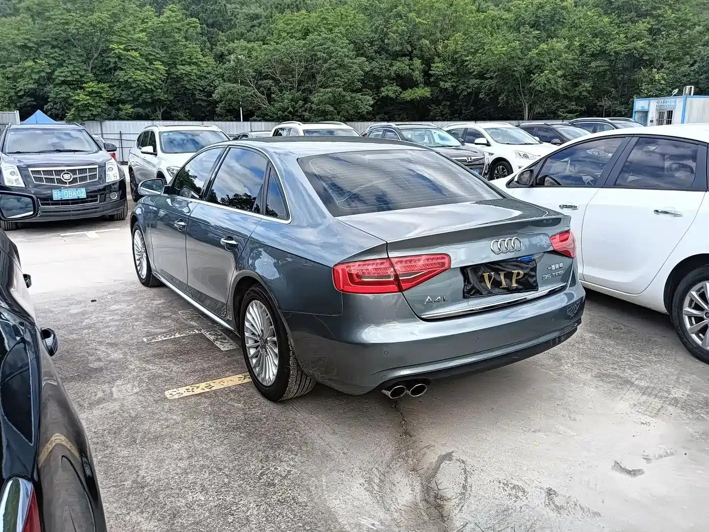 Audi A4L 2015 35 TFSI Automatic Standard Edition — миниатюра 14