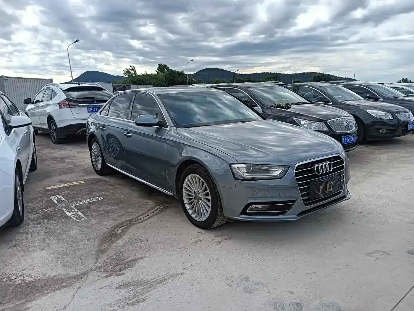Audi A4L 2015 35 TFSI Automatic Standard Edition — миниатюра 3