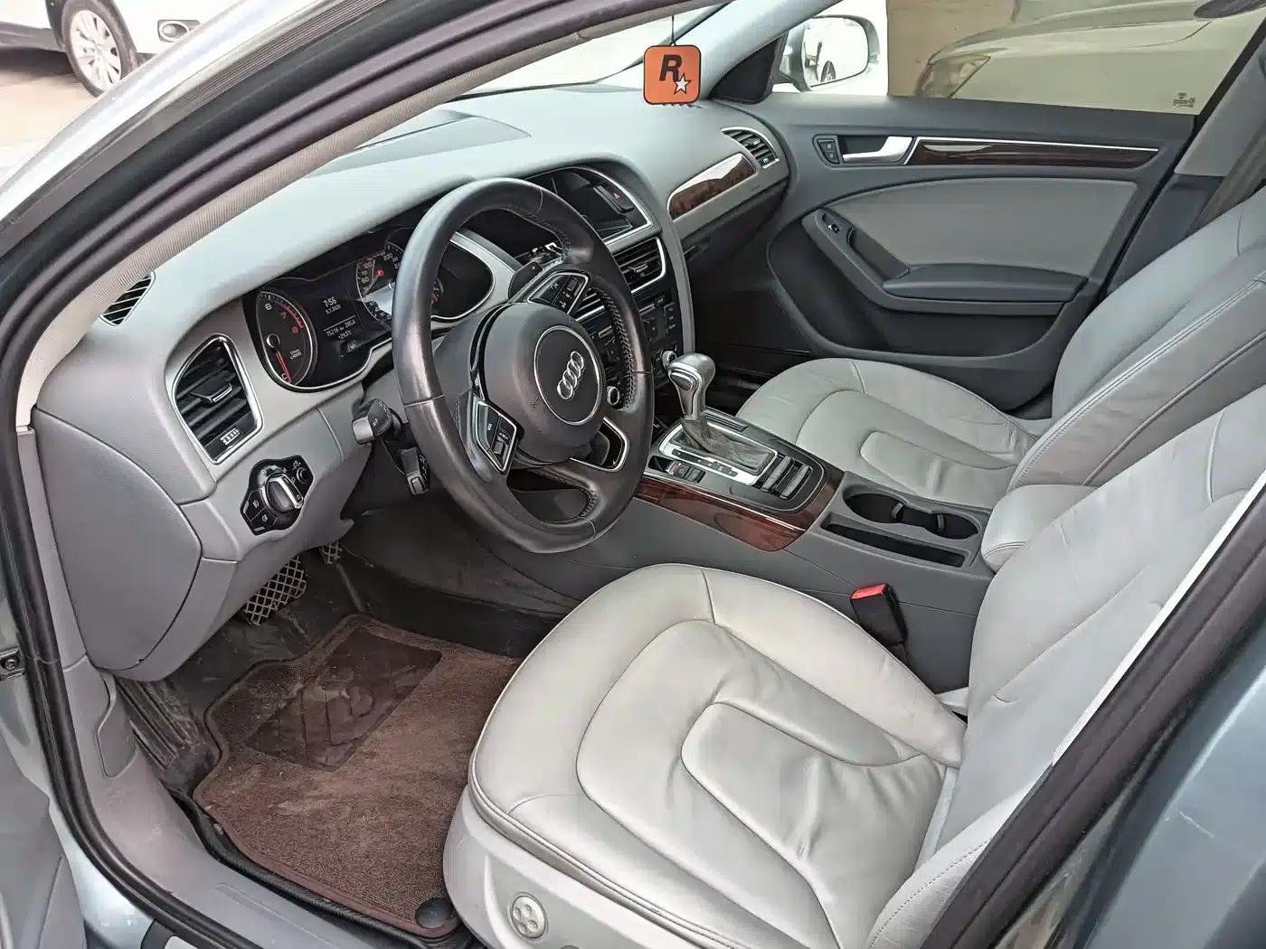 Audi A4L 2015 35 TFSI Automatic Standard Edition — миниатюра 4
