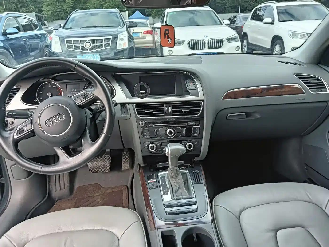 Audi A4L 2015 35 TFSI Automatic Standard Edition — миниатюра 6