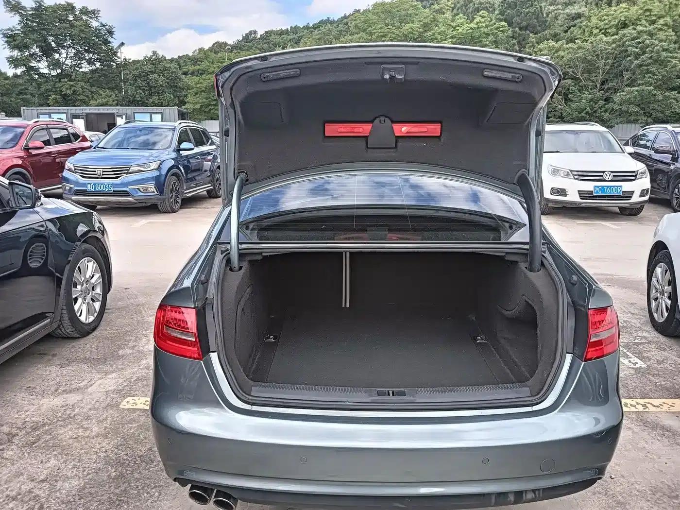 Audi A4L 2015 35 TFSI Automatic Standard Edition — миниатюра 8