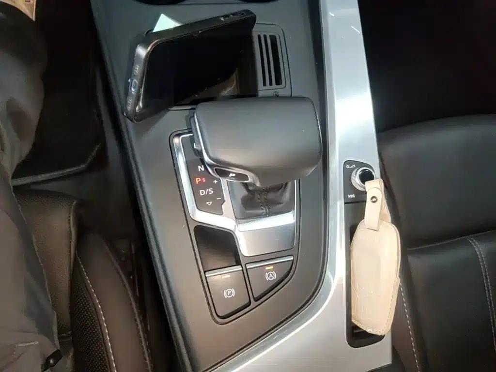 Audi A4L 2020 40 TFSI quattro Luxury Dynamic — миниатюра 14