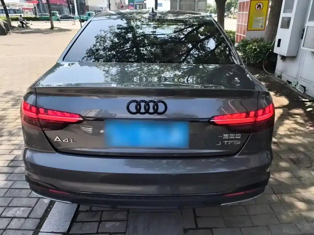 Audi A4L 2022 40 TFSI Luxury Dynamic — миниатюра 6