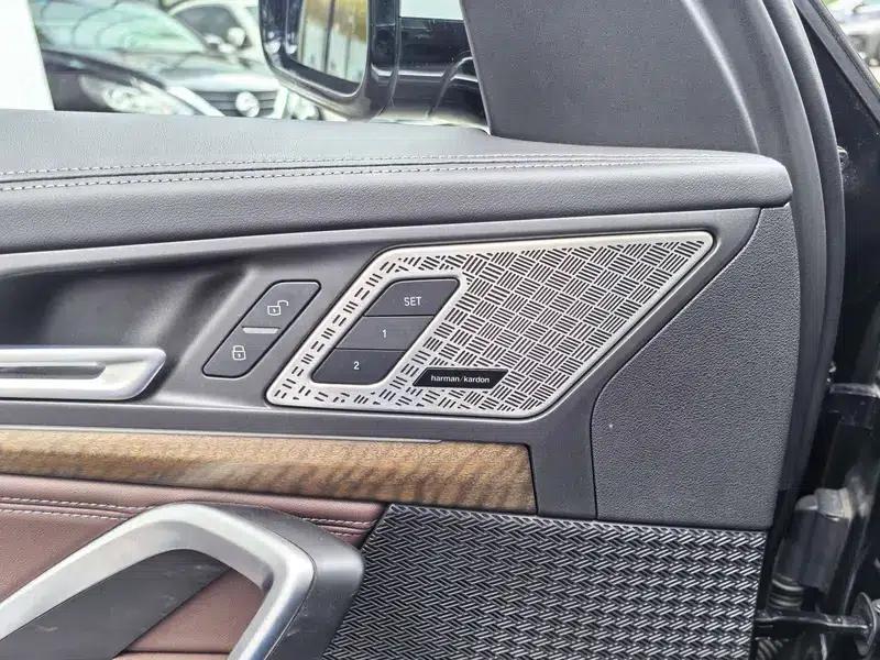 BMW iX1 2023 xDrive30L X Design Package — миниатюра 7