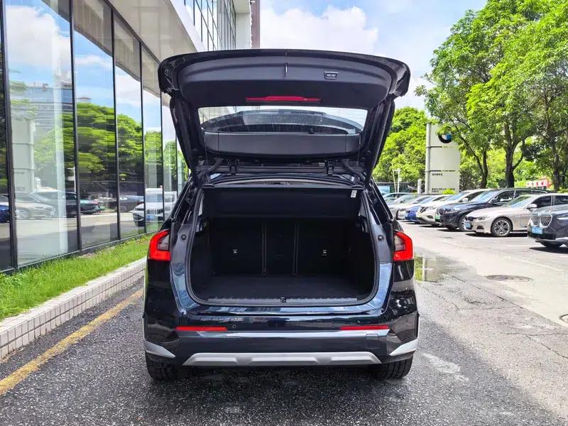 BMW iX1 2023 xDrive30L X Design Package — миниатюра 9