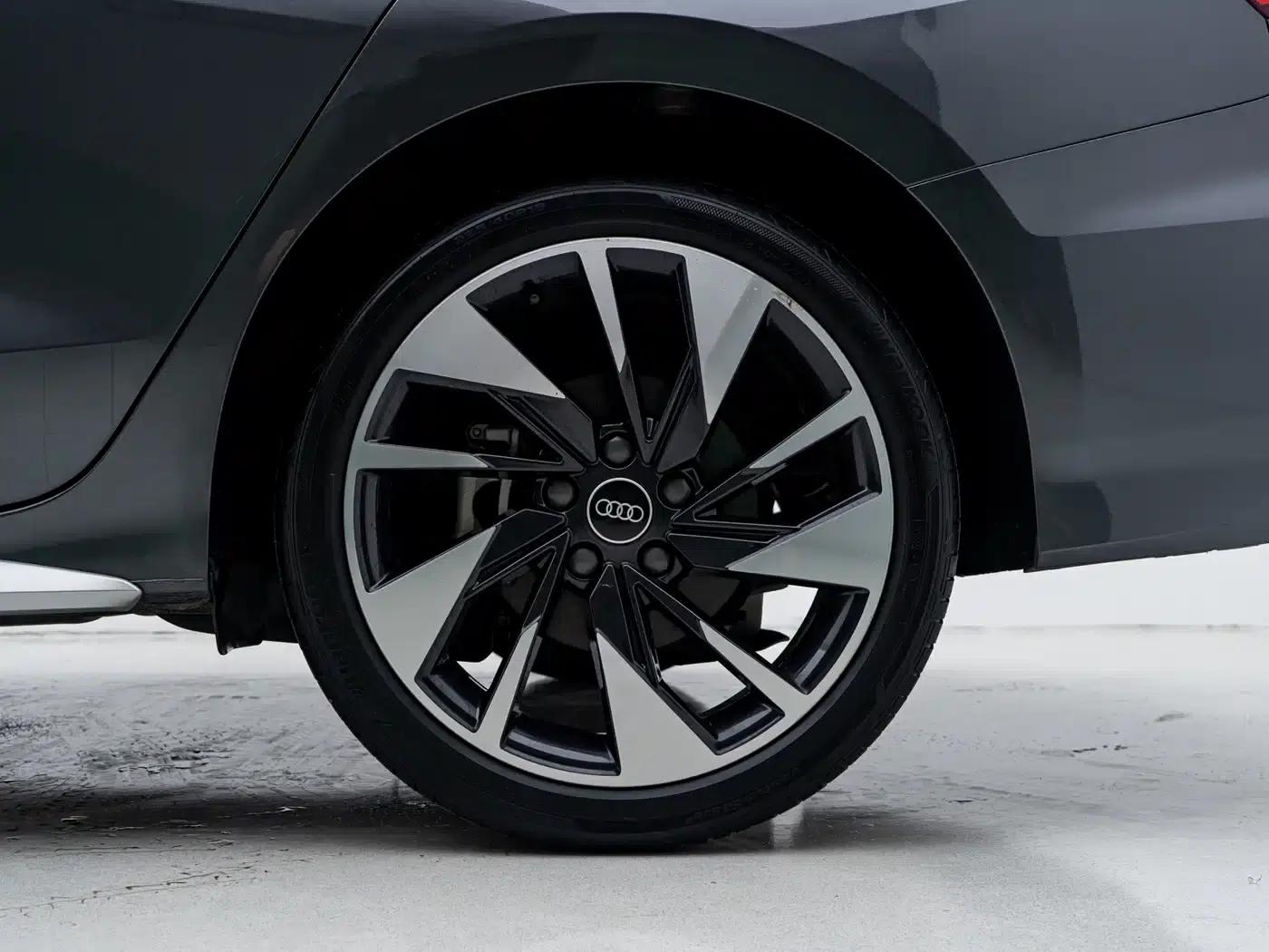 2024 Audi A3 A3L Limousine 35 TFSI Fashion Sport — миниатюра 23