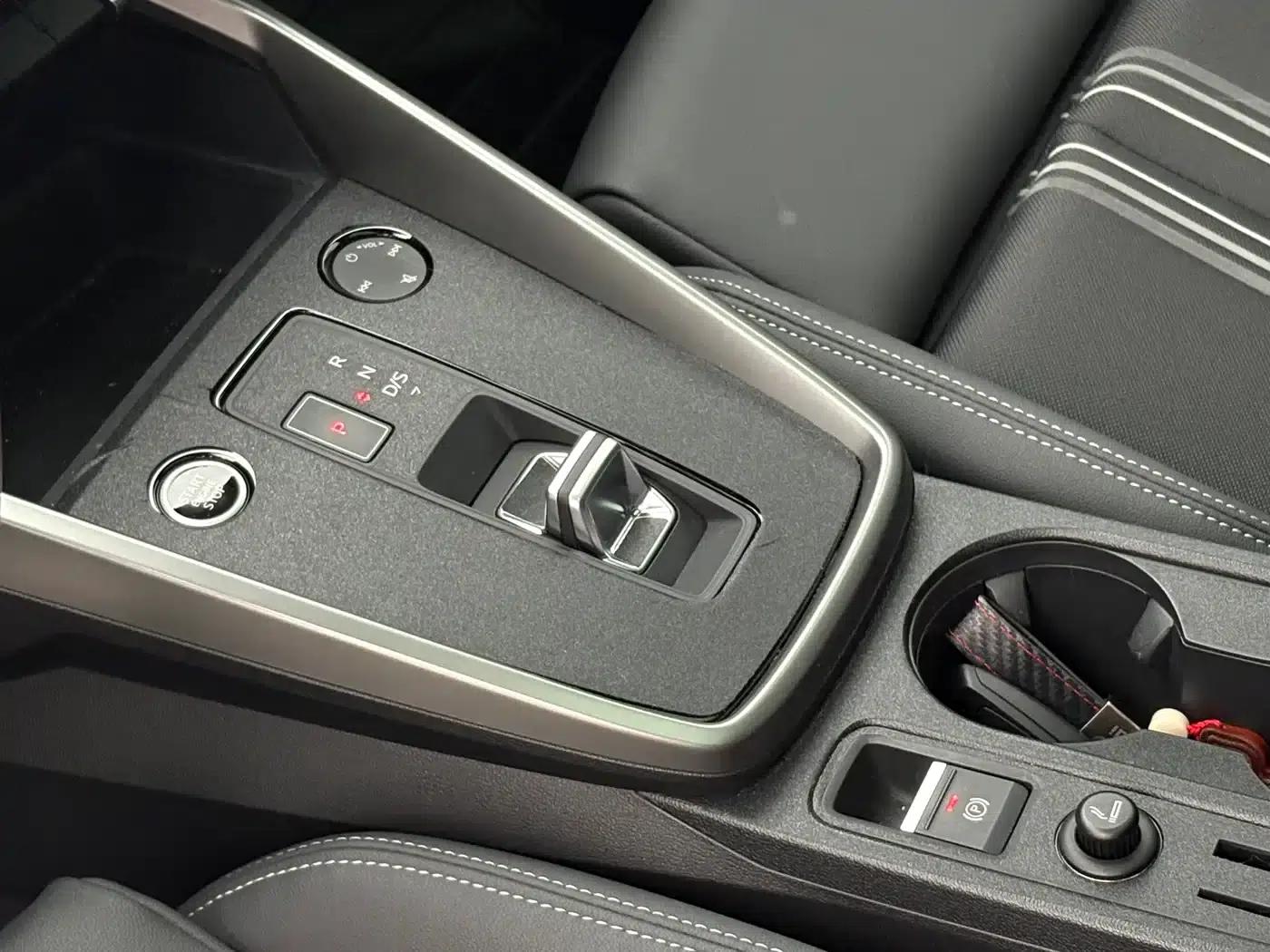 Audi A3 2022 Sportback 35 TFSI Fashion Sport — миниатюра 14