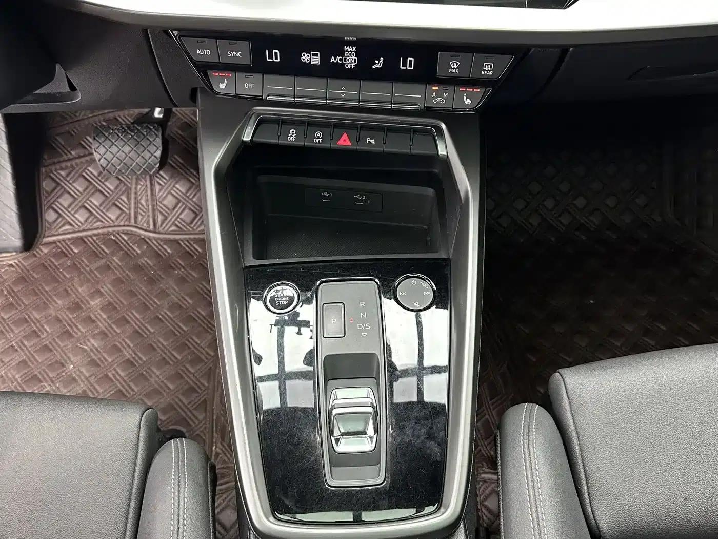 Audi A3 2022 Sportback 35 TFSI Fashion Sport — миниатюра 14