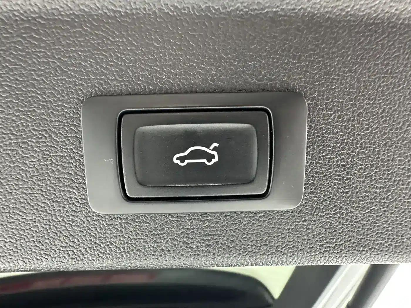 Audi A3 2022 Sportback 35 TFSI Fashion Sport — миниатюра 16