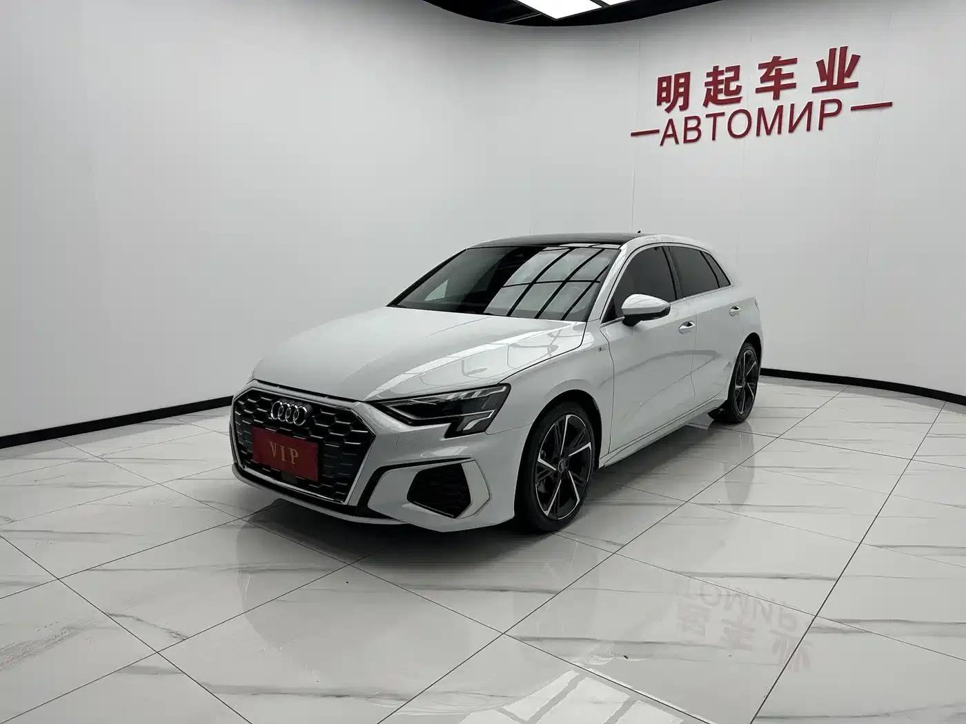 Audi A3 2022 Sportback 35 TFSI Fashion Sport — миниатюра 4