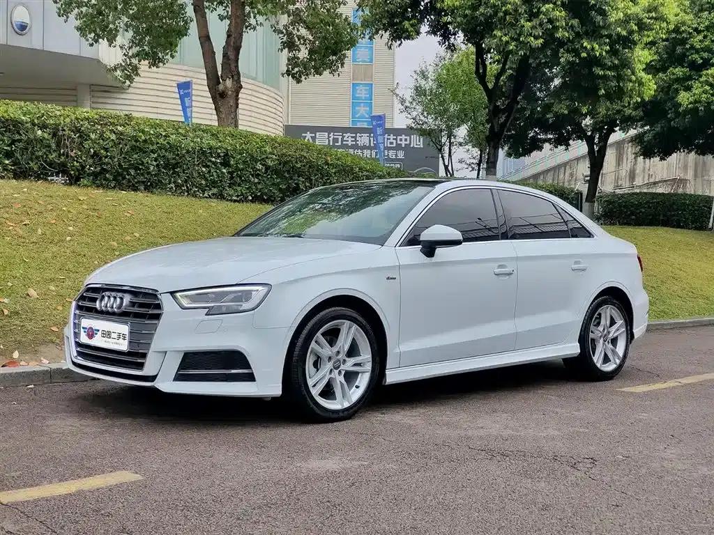 Audi A3 2020 Limousine 35 TFSI Fashion Edition (National V Emission Standard) — миниатюра 1