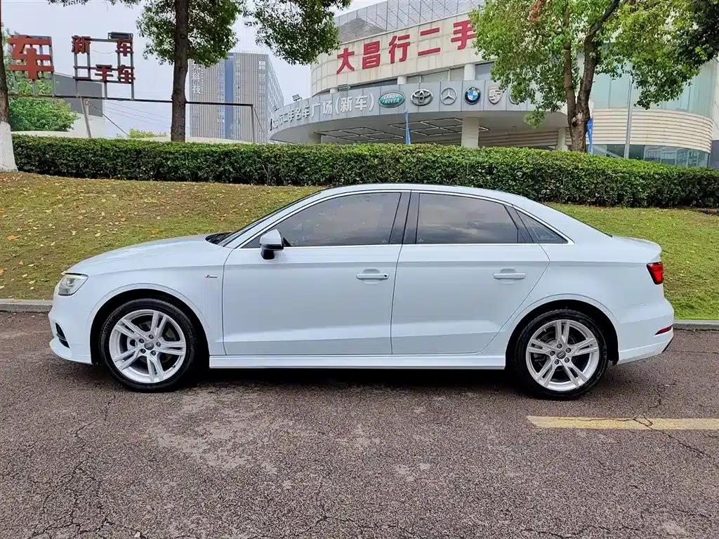 Audi A3 2020 Limousine 35 TFSI Fashion Edition (National V Emission Standard) — миниатюра 3