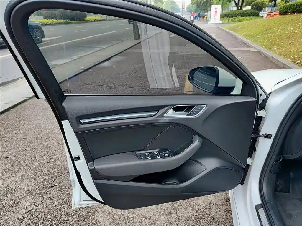 Audi A3 2020 Limousine 35 TFSI Fashion Edition (National V Emission Standard) — миниатюра 6