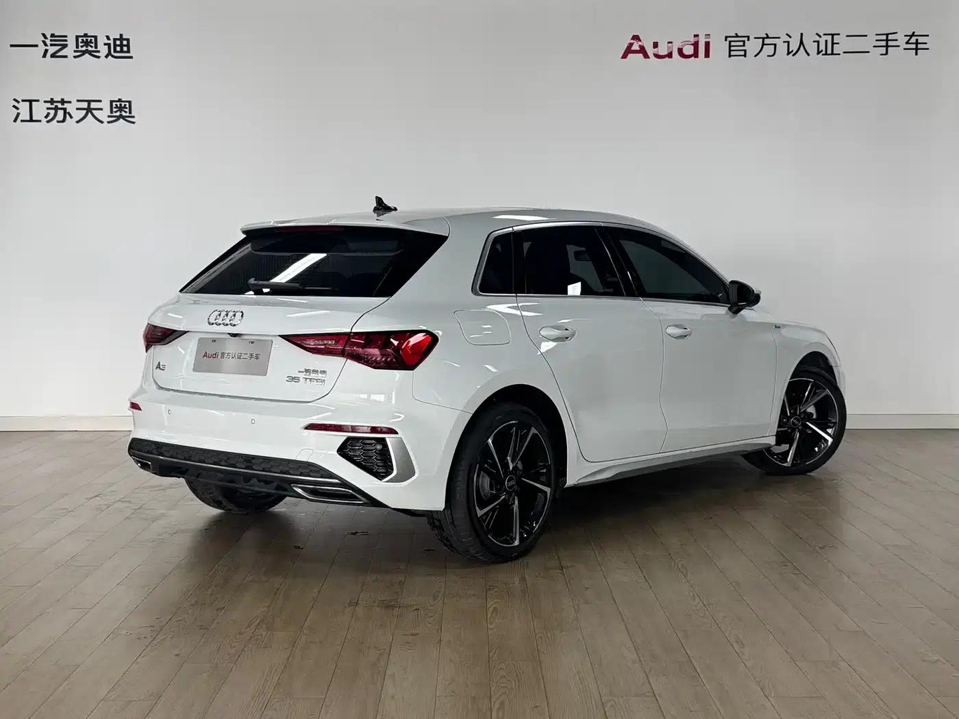 Audi A3 2024 Sportback 35 TFSI Fashion Sport — миниатюра 4