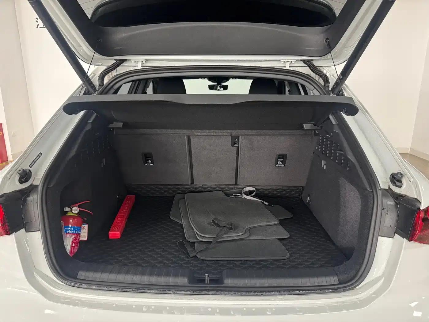 Audi A3 2024 Sportback 35 TFSI Fashion Sport — миниатюра 6