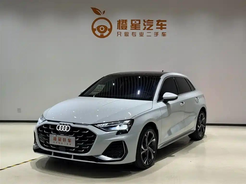 Audi A3 2025 Sportback 35TFSI Flying Spur Luxury Edition — миниатюра 1