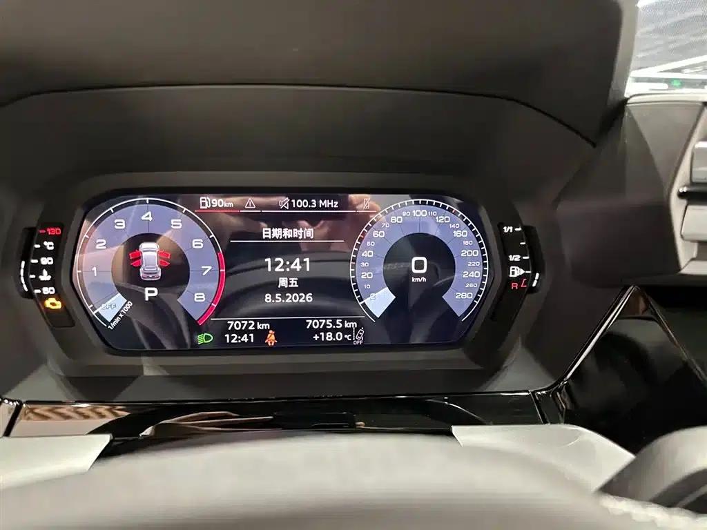 Audi A3 2025 Sportback 35TFSI Flying Spur Luxury Edition — миниатюра 7