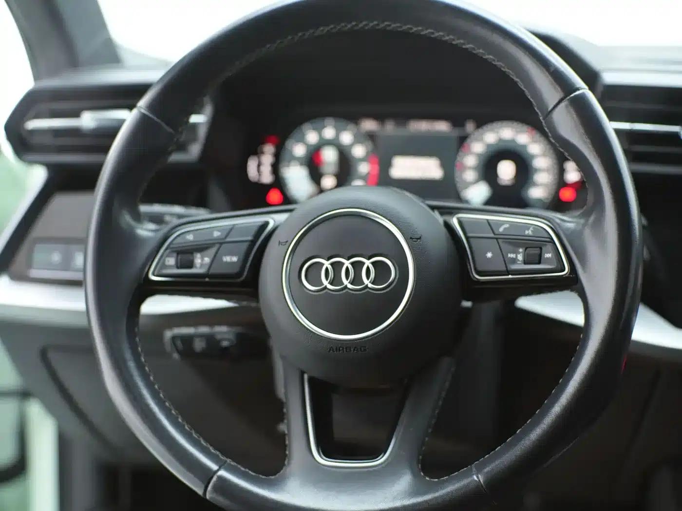 Audi A3 2023 Facelift A3L Limousine 35 TFSI Sporty Edition — миниатюра 14