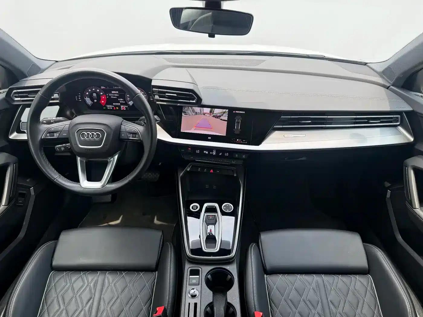 Audi A3 2025 Sportback 35TFSI Flying Spur Luxury Edition — миниатюра 6