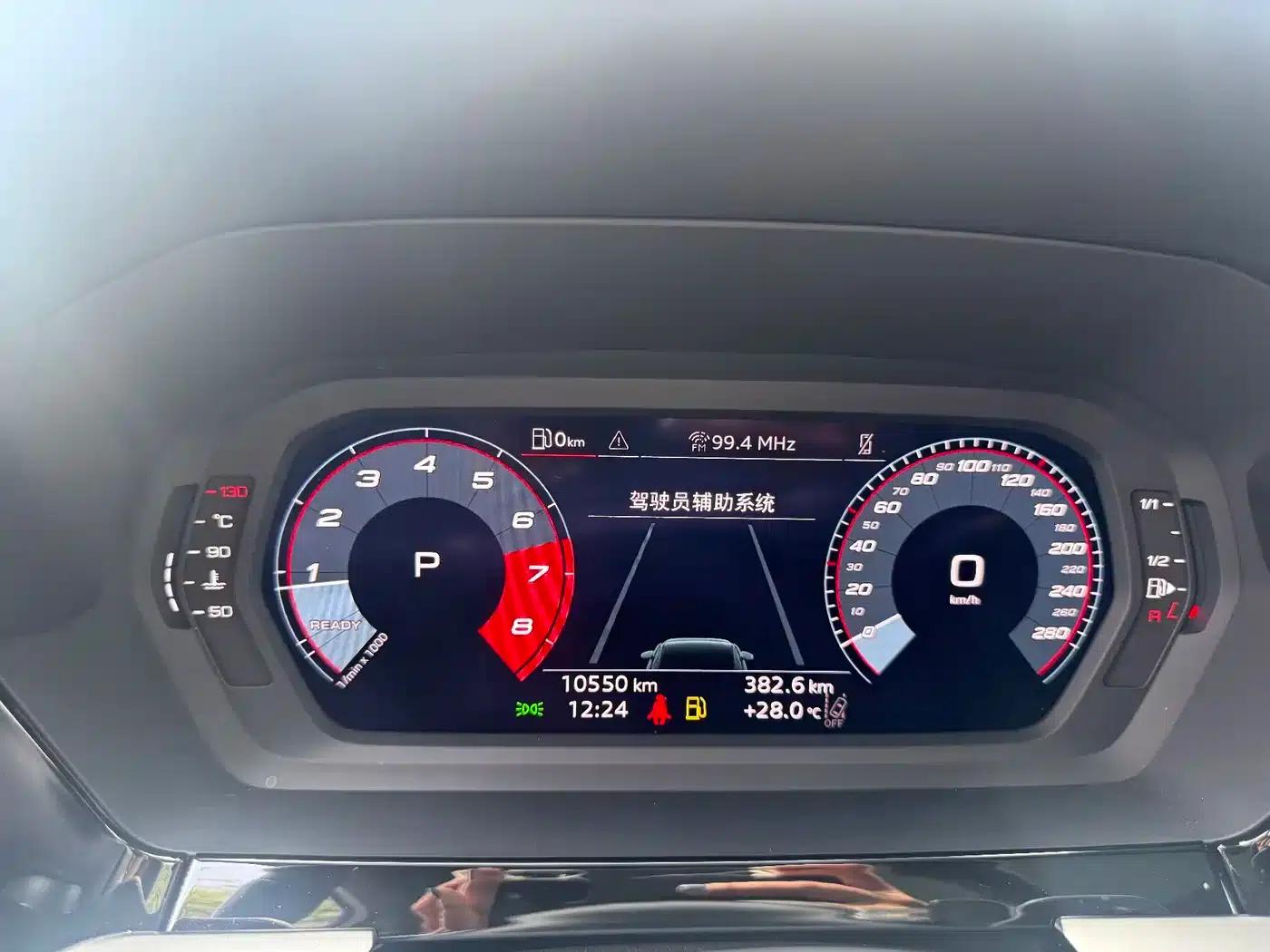 Audi A3 2025 Sportback 35TFSI Flying Spur Luxury Edition — миниатюра 9