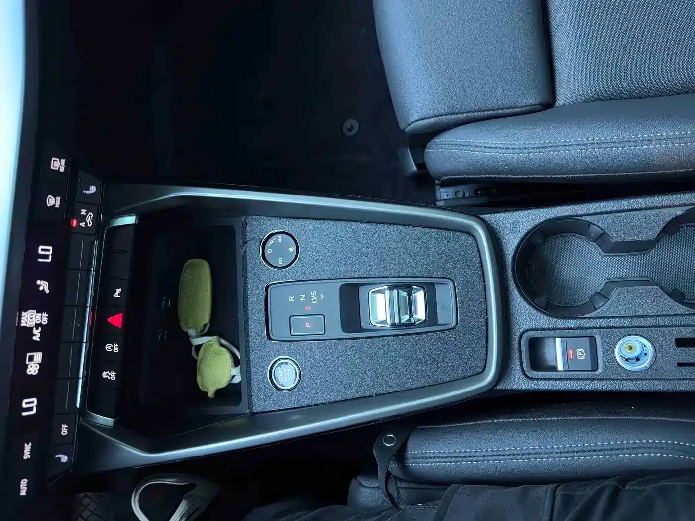 Audi A3 2023 Facelift A3L Limousine 35 TFSI Sporty Edition — миниатюра 15