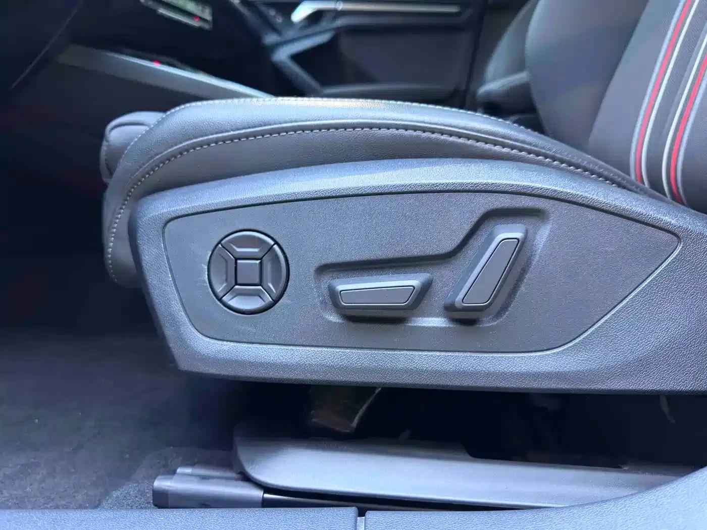 Audi A3 2023 Facelift A3L Limousine 35 TFSI Sporty Edition — миниатюра 17