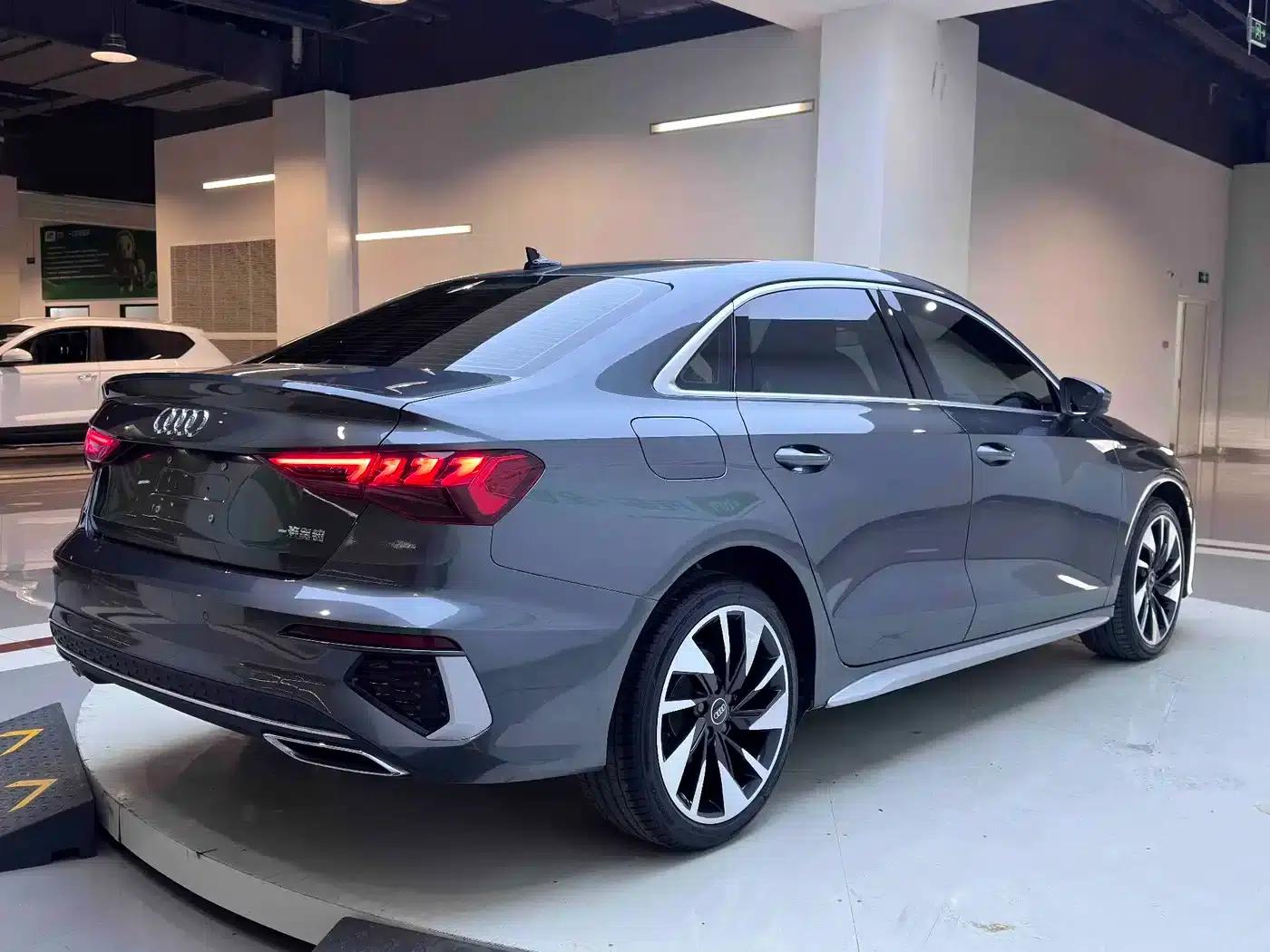 Audi A3 2023 Facelift A3L Limousine 35 TFSI Sporty Edition — миниатюра 6