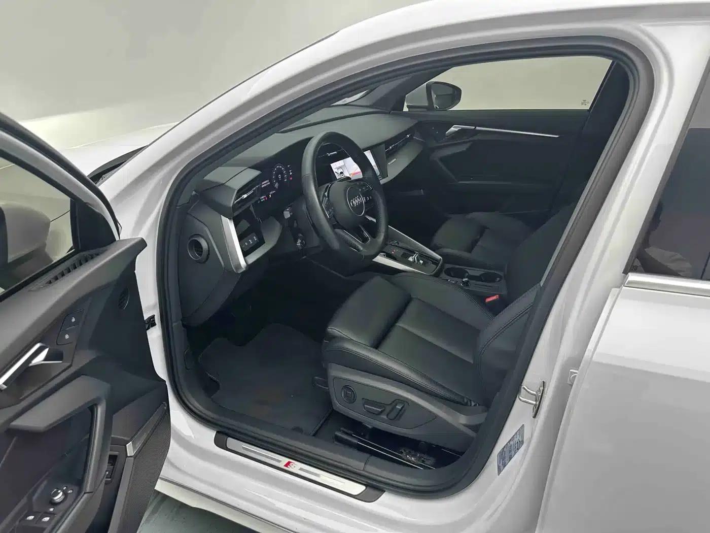 Audi A3 2022 Sportback 35 TFSI Progressive Sport — миниатюра 9