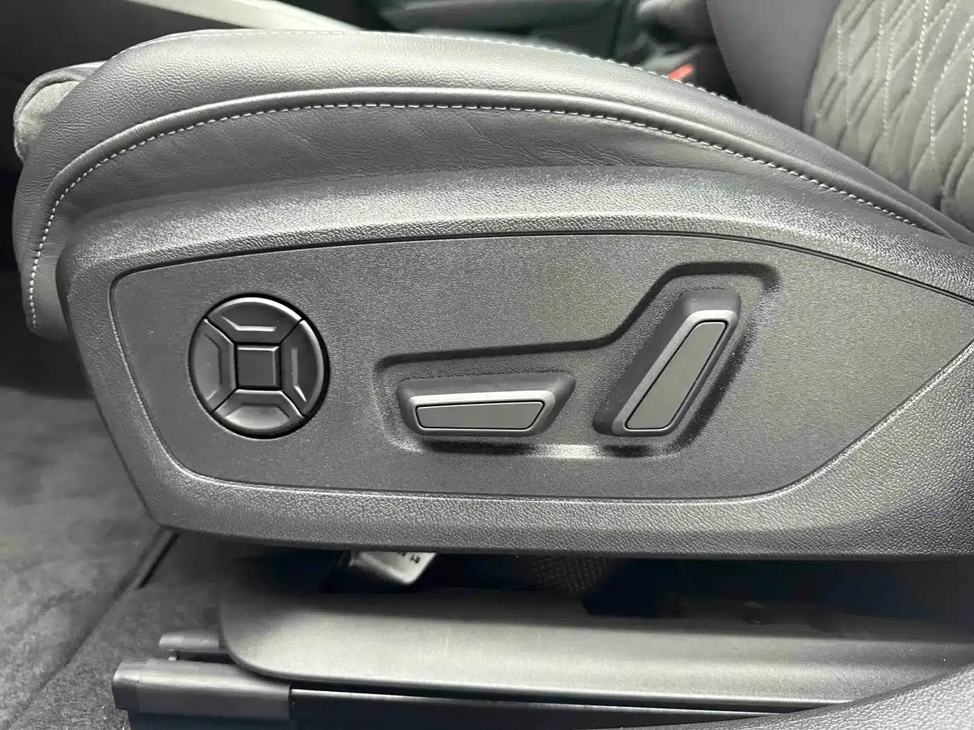 Audi A3 2021 Sportback 35 TFSI Luxury Sport — миниатюра 11