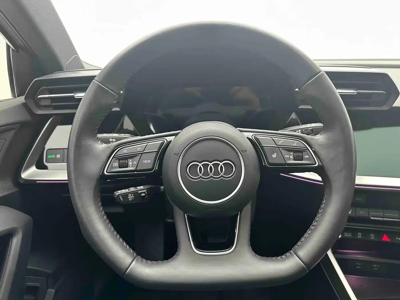 Audi A3 2021 Sportback 35 TFSI Luxury Sport — миниатюра 17