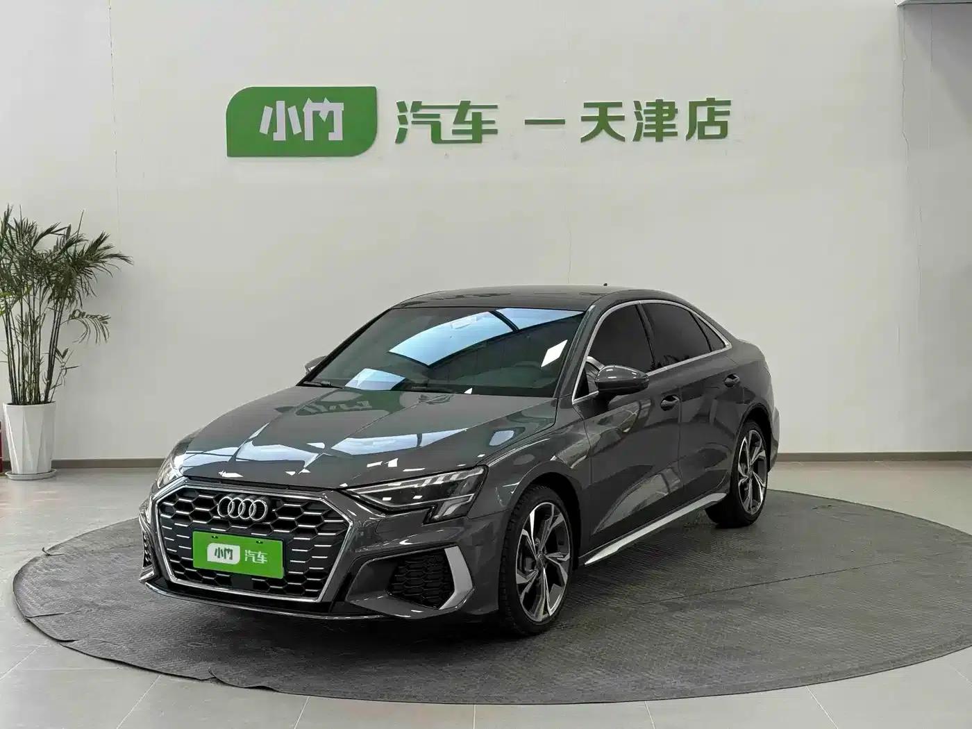 2022 Audi A3 A3L Limousine 35 TFSI Luxury Sport — миниатюра 1