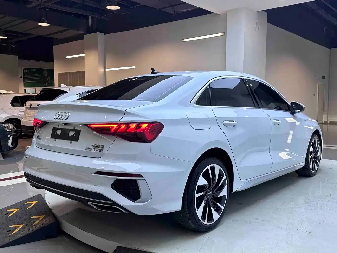 2022 Audi A3 A3L Limousine 35 TFSI Fashion Sport — миниатюра 6