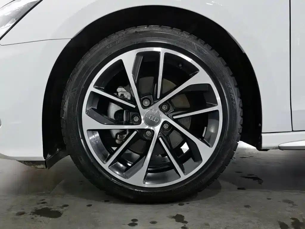 Audi A3 2021 Sportback 35 TFSI Progressive Sport — миниатюра 17