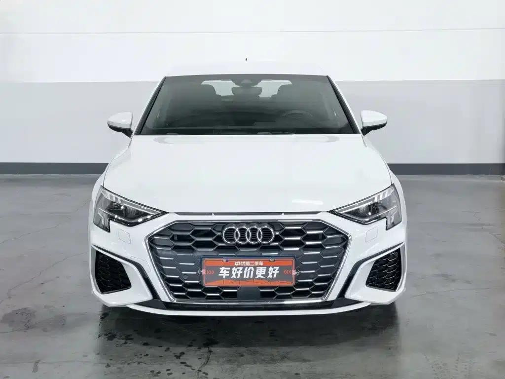 Audi A3 2021 Sportback 35 TFSI Progressive Sport — миниатюра 3