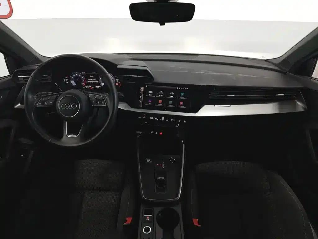 Audi A3 2021 Sportback 35 TFSI Progressive Sport — миниатюра 5