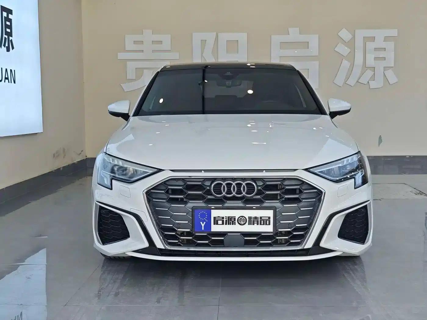 Audi A3 2021 Sportback 35 TFSI Fashion Sport — миниатюра 2
