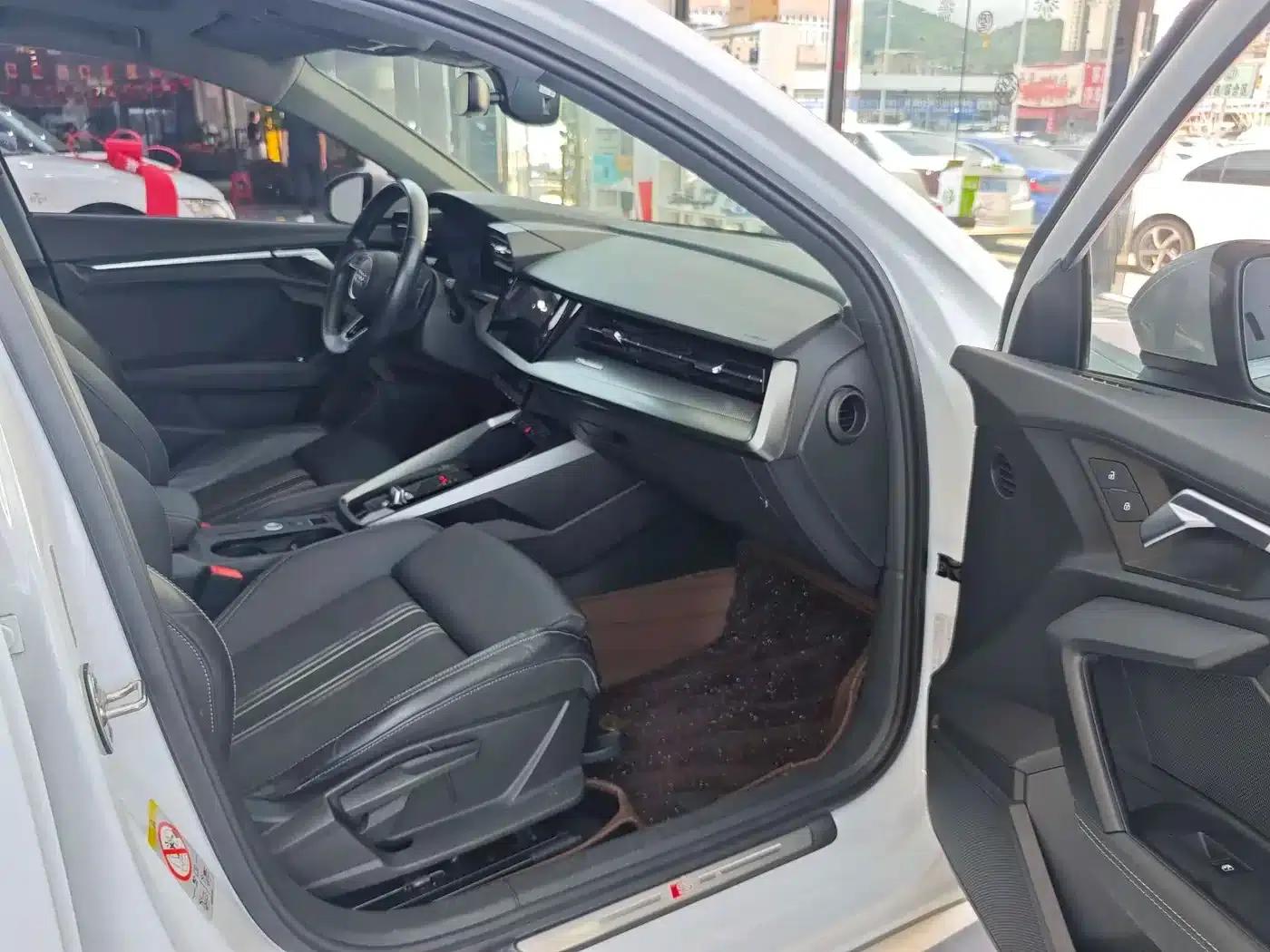 Audi A3 2021 Sportback 35 TFSI Fashion Sport — миниатюра 16