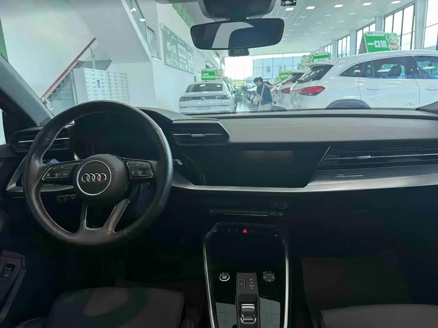 Audi A3 2023 Facelift A3L Limousine 35 TFSI Sporty Edition — миниатюра 21