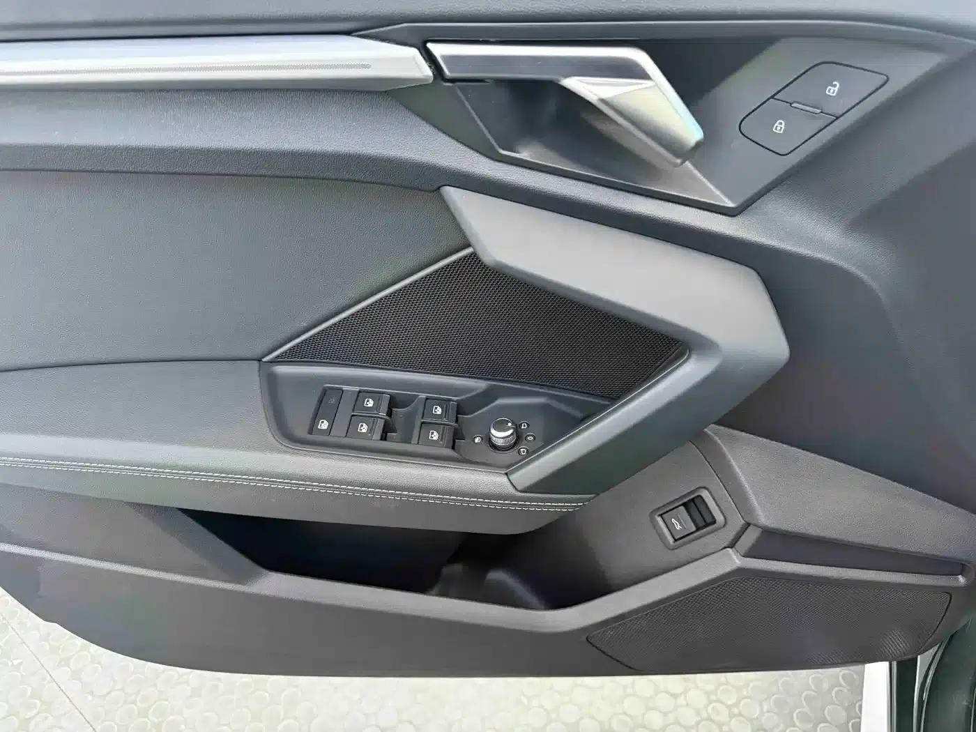 Audi A3 2023 Facelift A3L Limousine 35 TFSI Sporty Edition — миниатюра 10