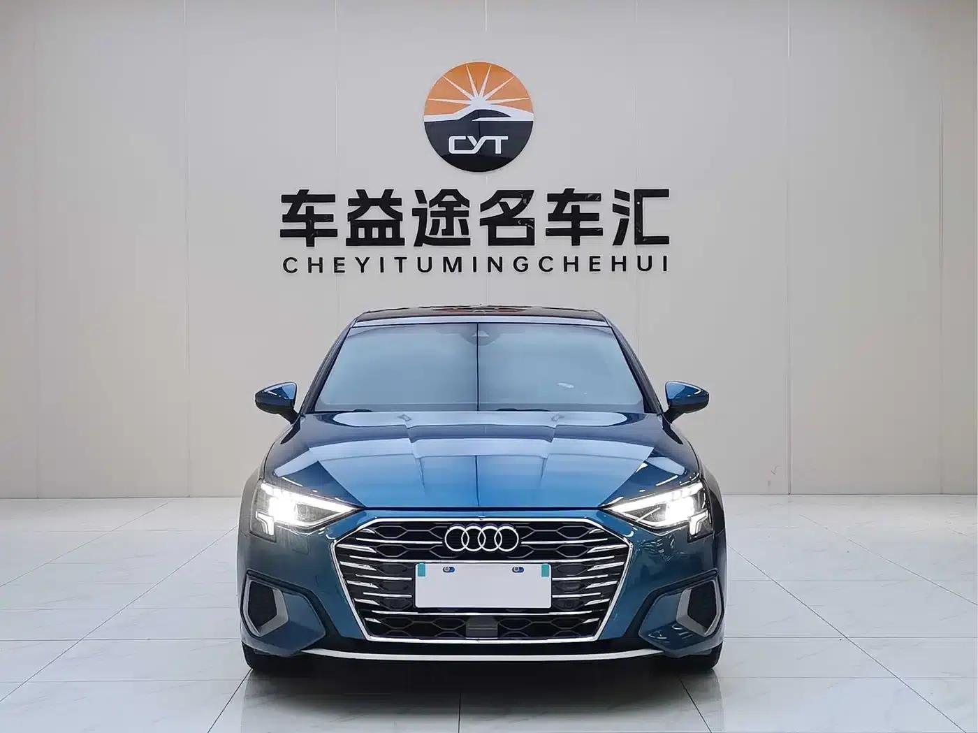 Audi A3 2022 Sportback 35 TFSI Fashionable Elegant Model — миниатюра 2